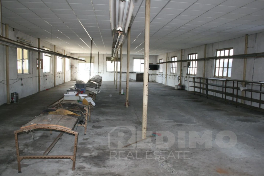 Armazém para Venda em Arrifana Foto 6