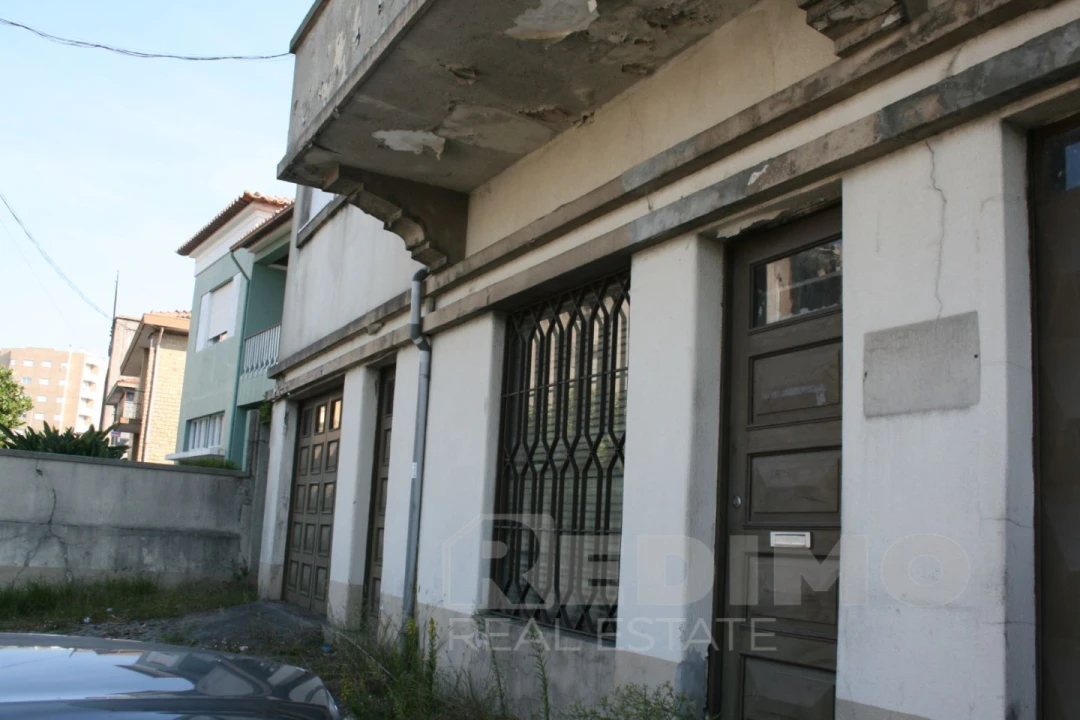 Armazém para Venda em Arrifana Foto 9