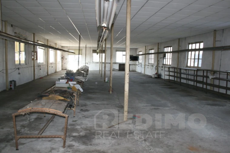 Armazém para Venda em Arrifana Foto 6