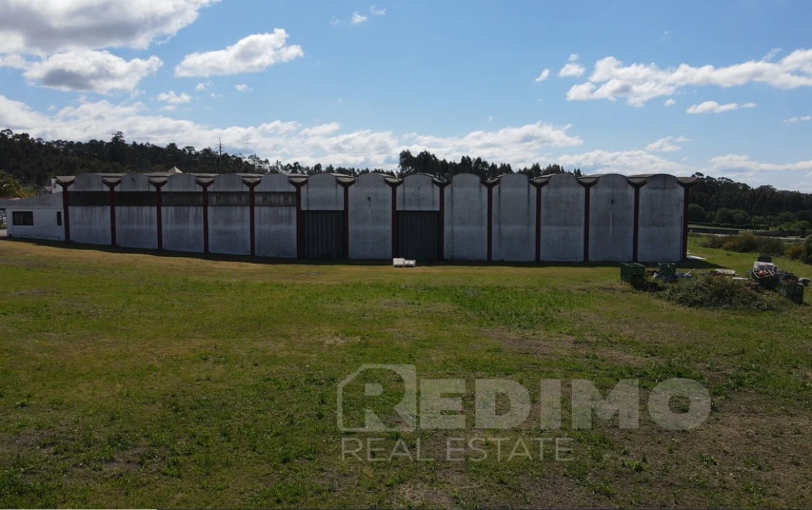 Armazém para Arrendamento em São Miguel do Souto e Mosteirô Foto 22