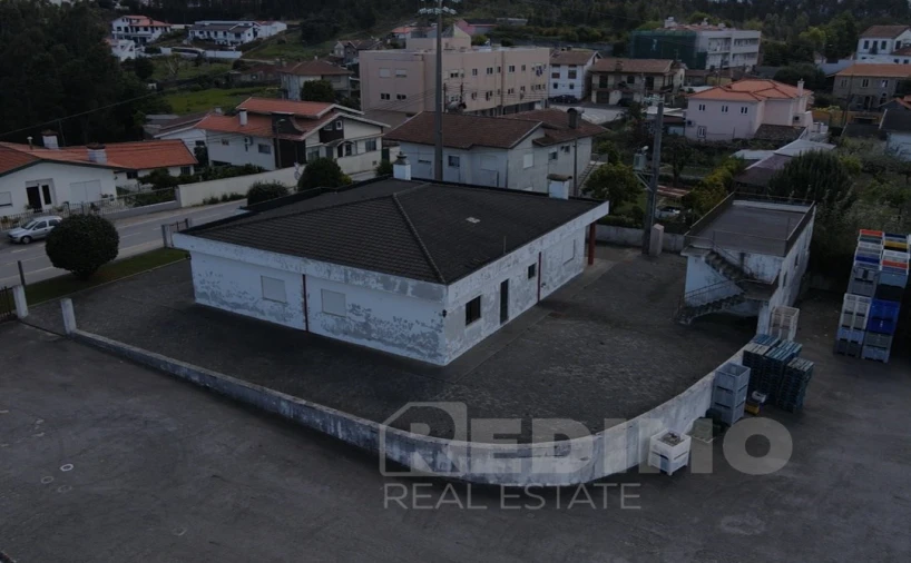 Armazém para Arrendamento em São Miguel do Souto e Mosteirô Foto 6