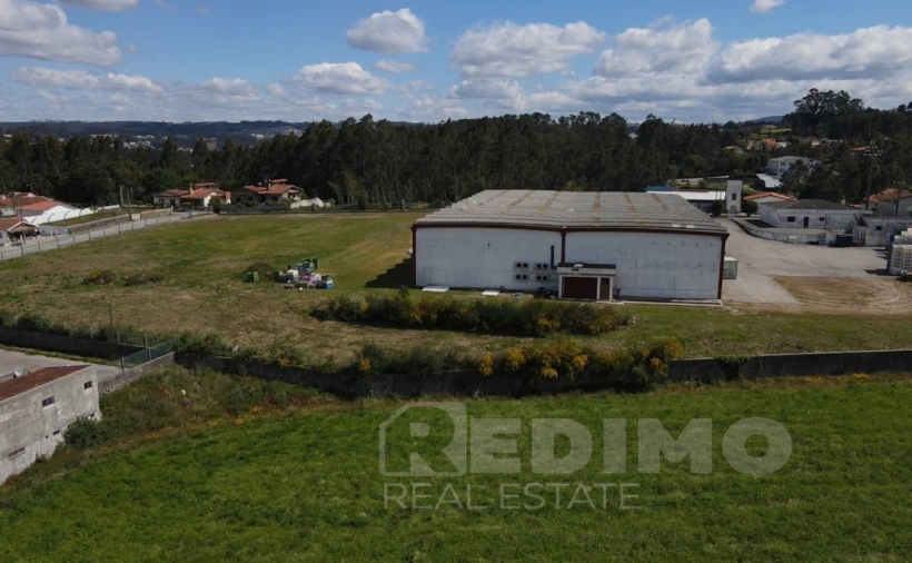 Armazém para Arrendamento em São Miguel do Souto e Mosteirô Foto 24