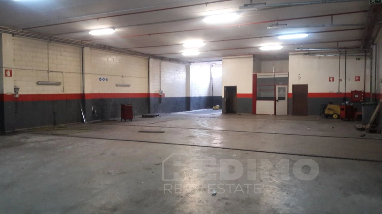 Armazém para Venda em Canelas Foto 9