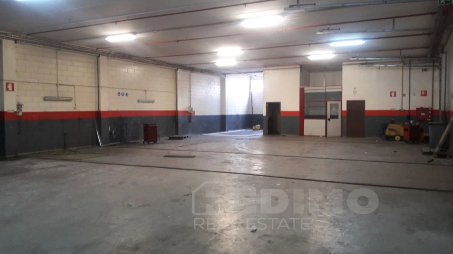 Armazém para Venda em Canelas Foto 9