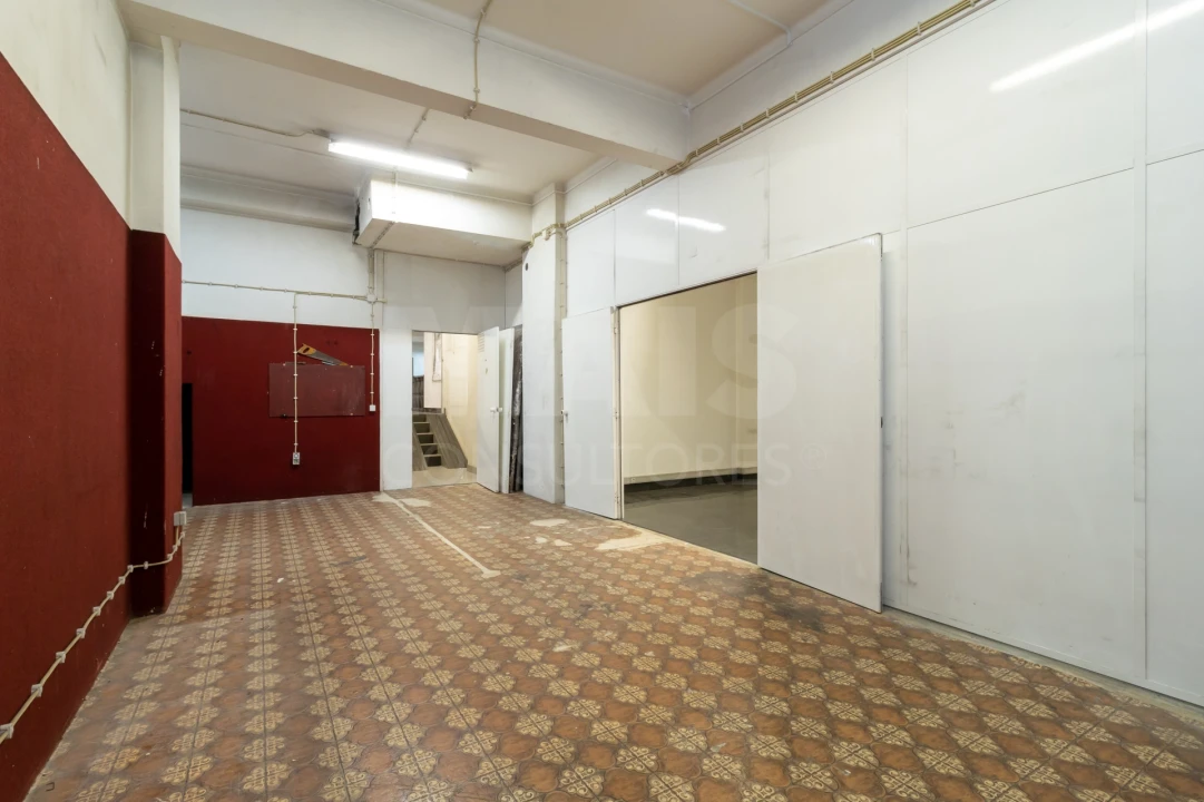 Loja para Arrendamento em São Domingos de Benfica Foto 5