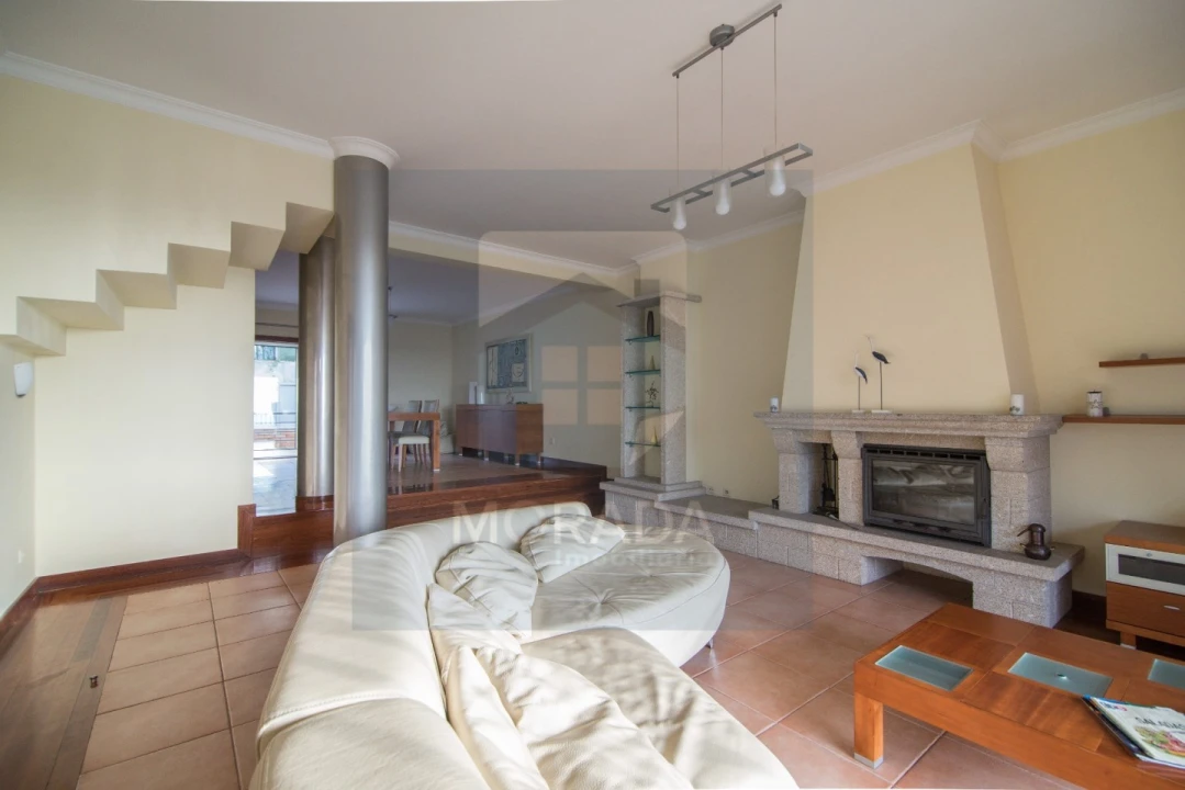 Moradia T4 para Venda em Labruge Foto 17