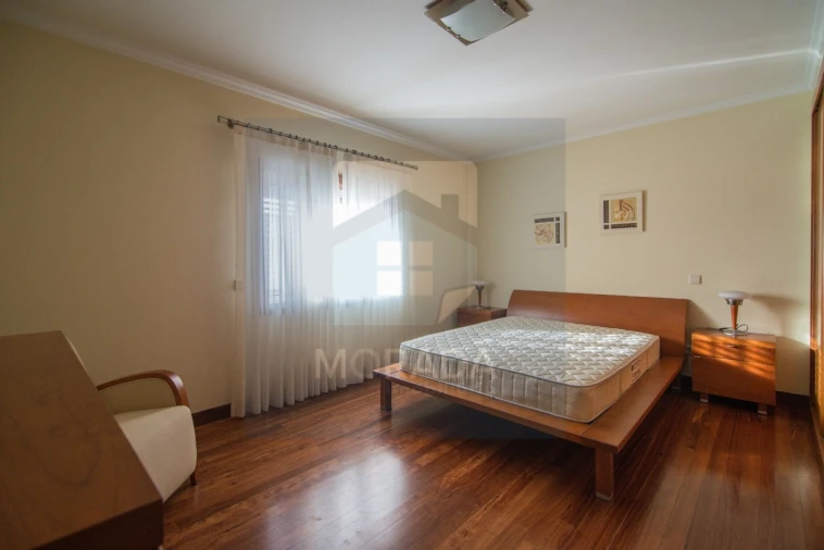 Moradia T4 para Venda em Labruge Foto 16