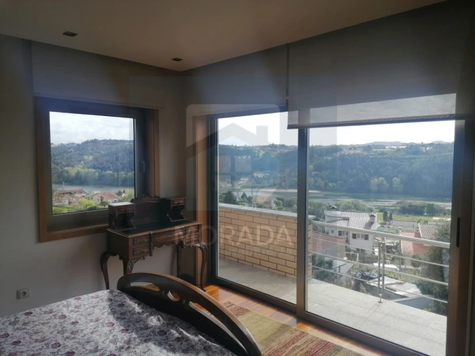 Moradia T4 para Venda em Gondomar (São Cosme), Valbom e Jovim Foto 11