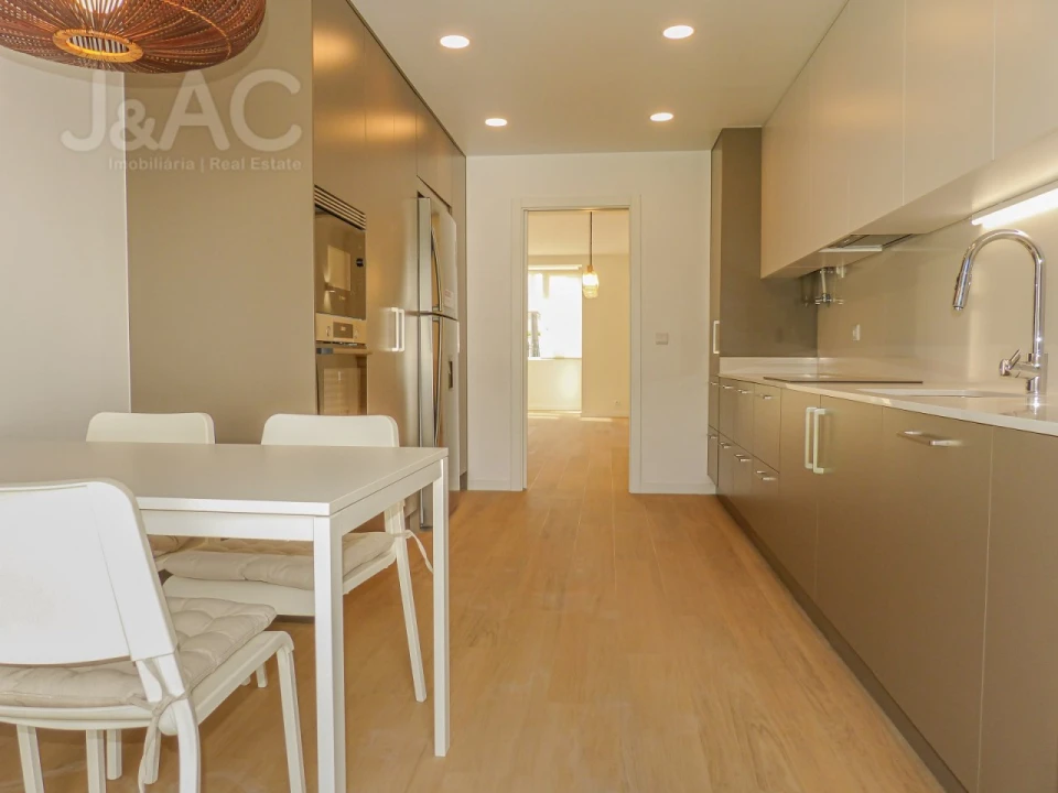 Moradia T4 para Arrendamento em Carcavelos e Parede Foto 13