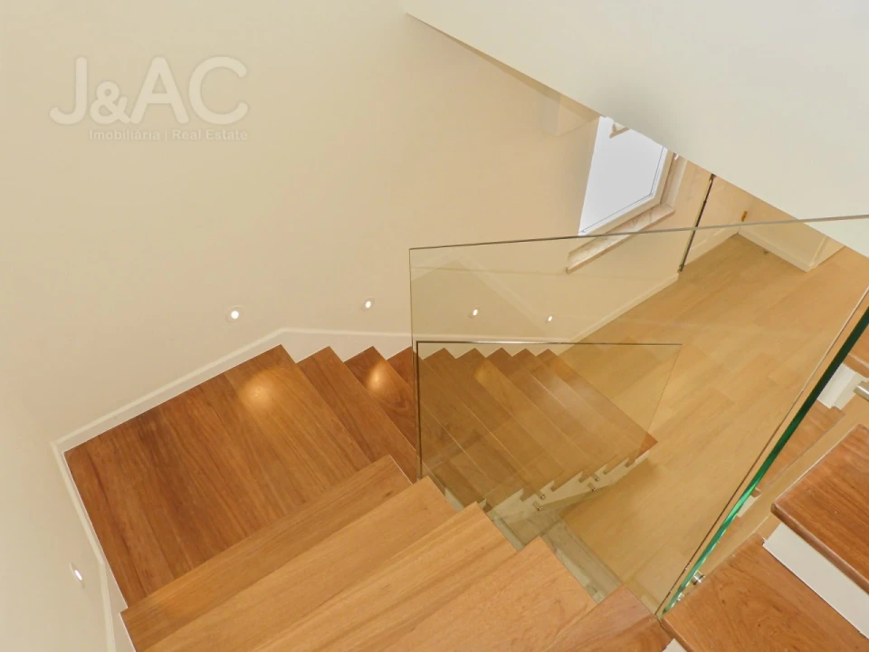 Moradia T4 para Arrendamento em Carcavelos e Parede Foto 17