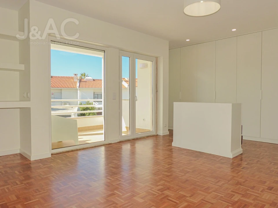 Moradia T4 para Arrendamento em Carcavelos e Parede Foto 22