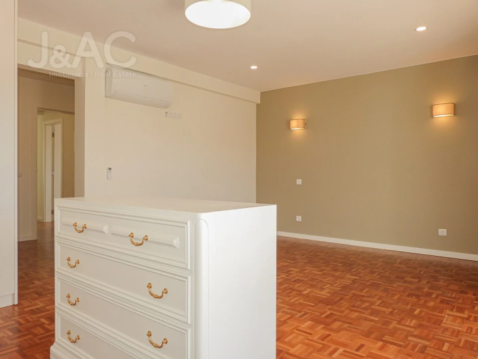 Moradia T4 para Arrendamento em Carcavelos e Parede Foto 24