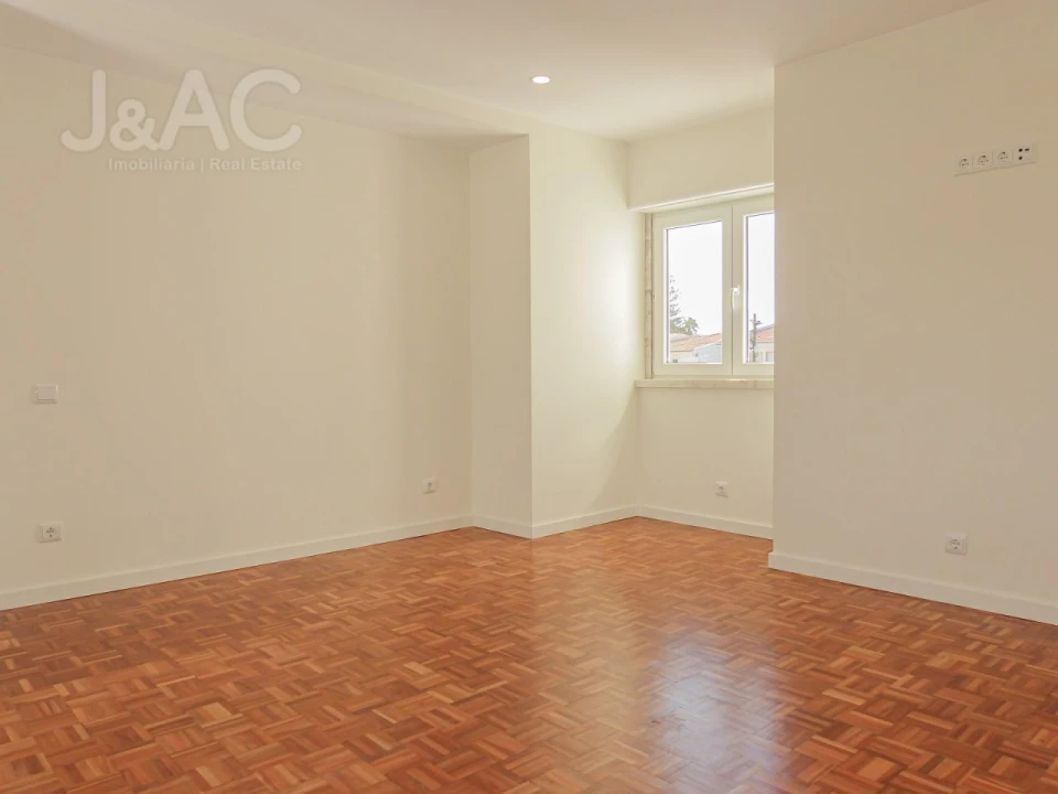 Moradia T4 para Arrendamento em Carcavelos e Parede Foto 19