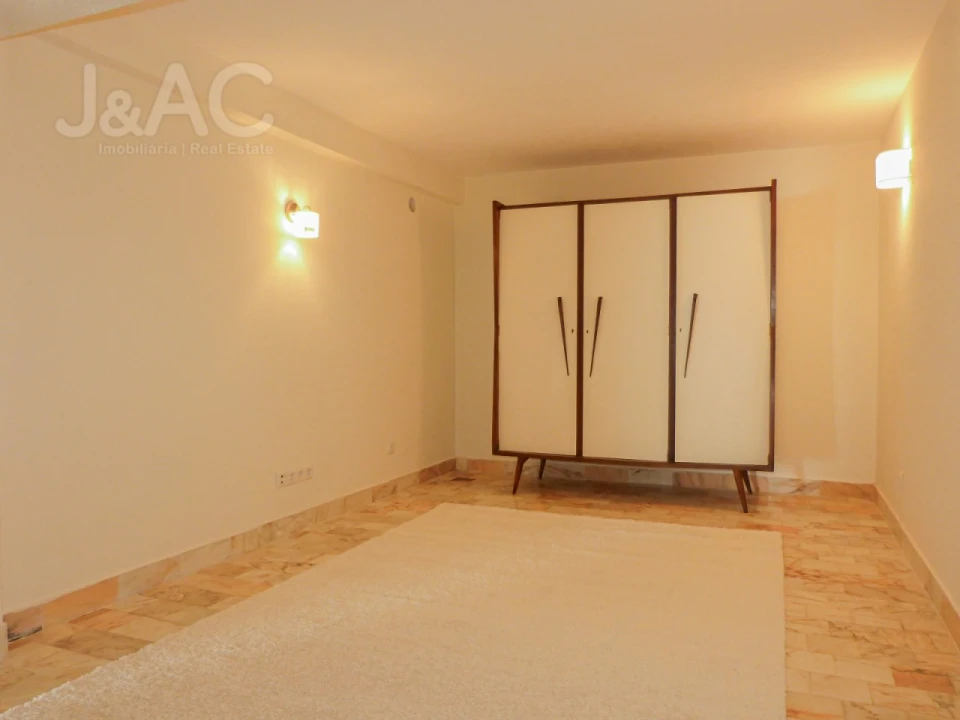 Moradia T4 para Arrendamento em Carcavelos e Parede Foto 34