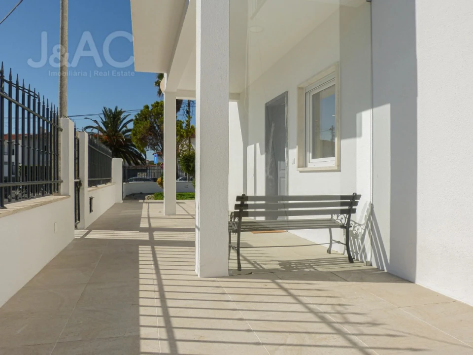 Moradia T4 para Arrendamento em Carcavelos e Parede Foto 36