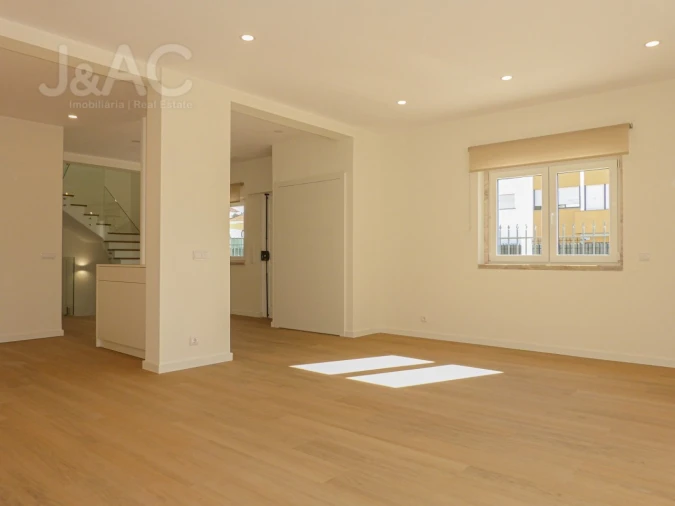 Moradia T4 para Arrendamento em Carcavelos e Parede Foto 9