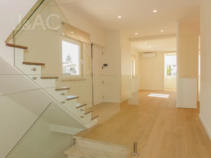 Moradia T4 para Arrendamento em Carcavelos e Parede Foto 15