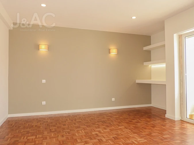 Moradia T4 para Arrendamento em Carcavelos e Parede Foto 21