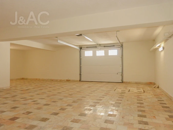 Moradia T4 para Arrendamento em Carcavelos e Parede Foto 40