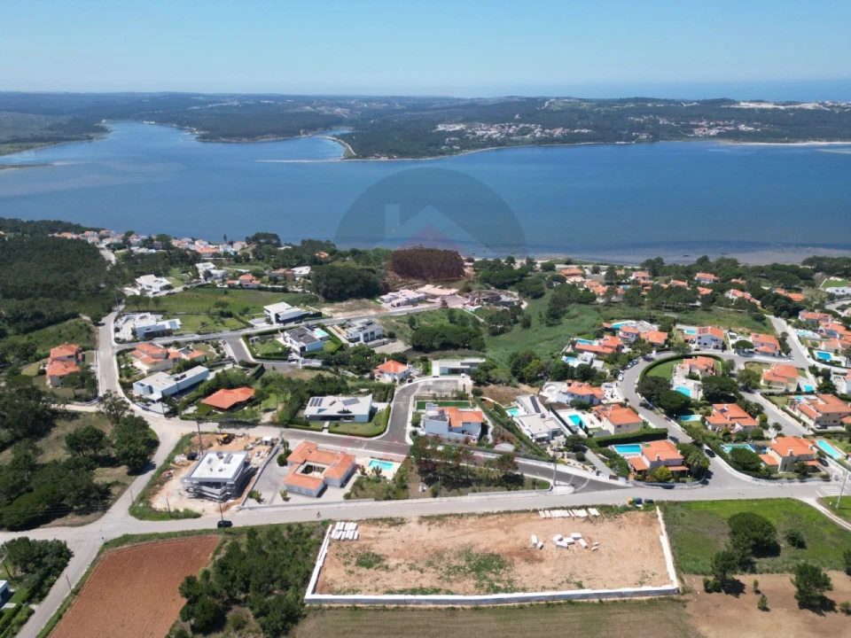 Moradia T4 para Venda em Nadadouro Foto 1