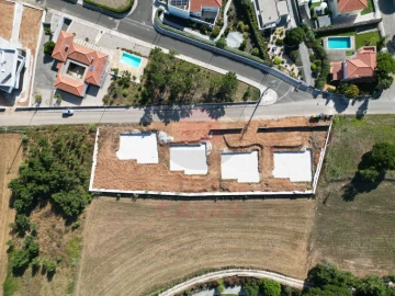 Moradia T4 para Venda em Nadadouro