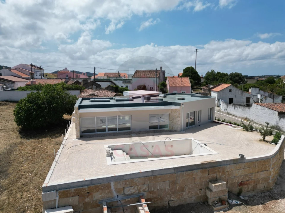 Moradia T4 para Venda em Tornada e Salir do Porto Foto 14
