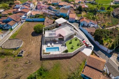 Moradia T4 para Venda em Tornada e Salir do Porto
