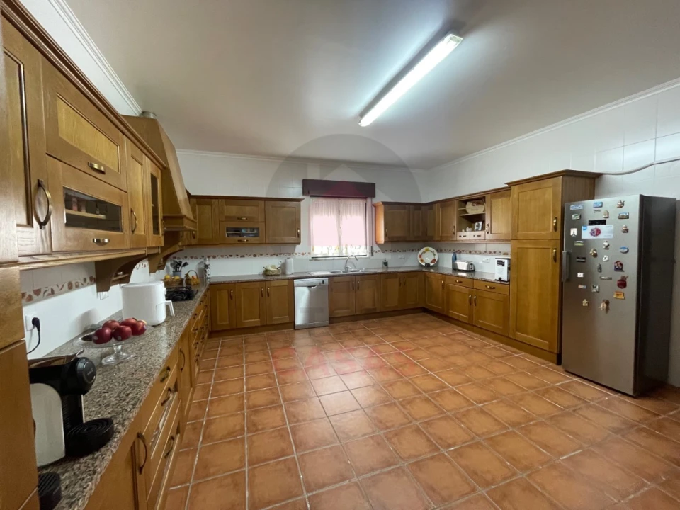 Quinta T5 para Venda em Raposa Foto 13