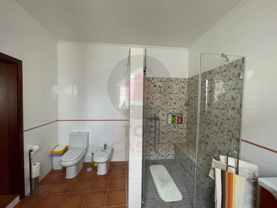 Quinta T5 para Venda em Raposa Foto 20