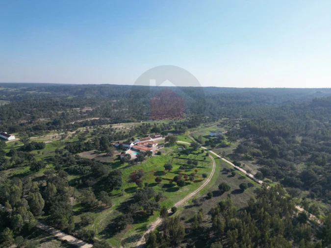 Quinta T5 para Venda em Raposa Foto 2