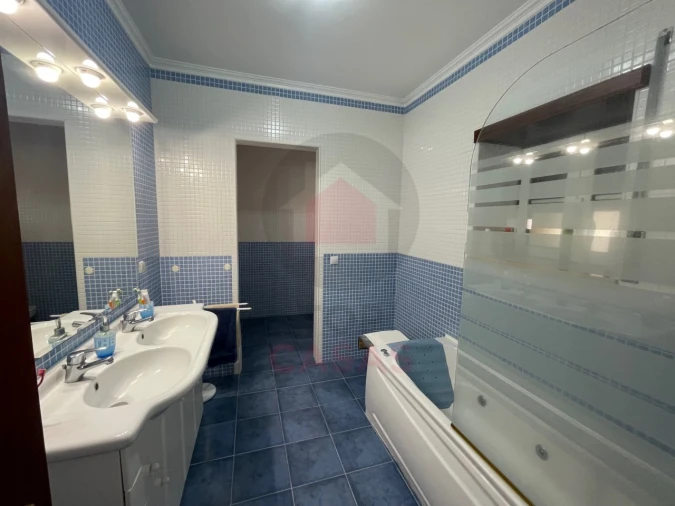 Quinta T5 para Venda em Raposa Foto 16