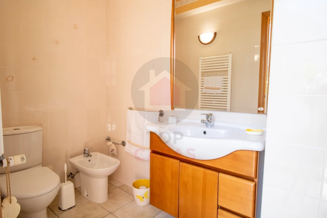 Moradia T4 para Venda em Foz do Arelho Foto 19