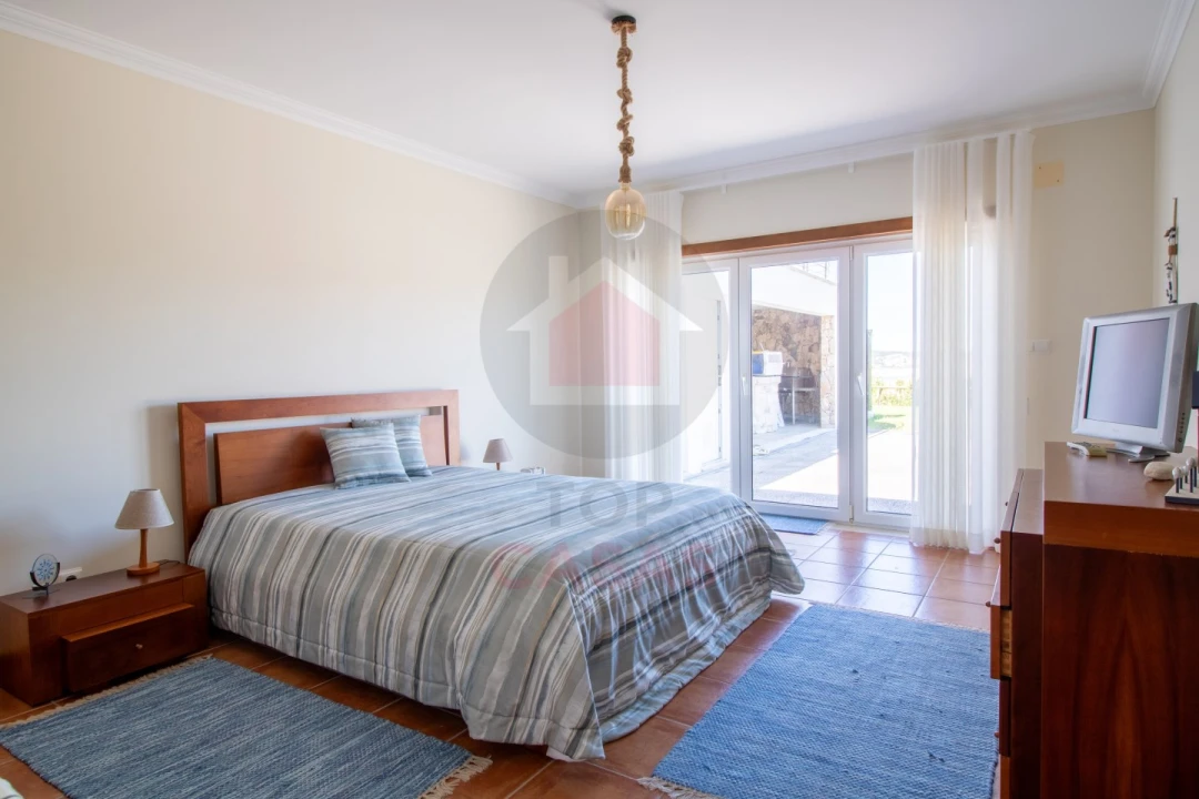 Moradia T4 para Venda em Foz do Arelho Foto 20