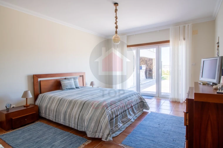 Moradia T4 para Venda em Foz do Arelho Foto 20