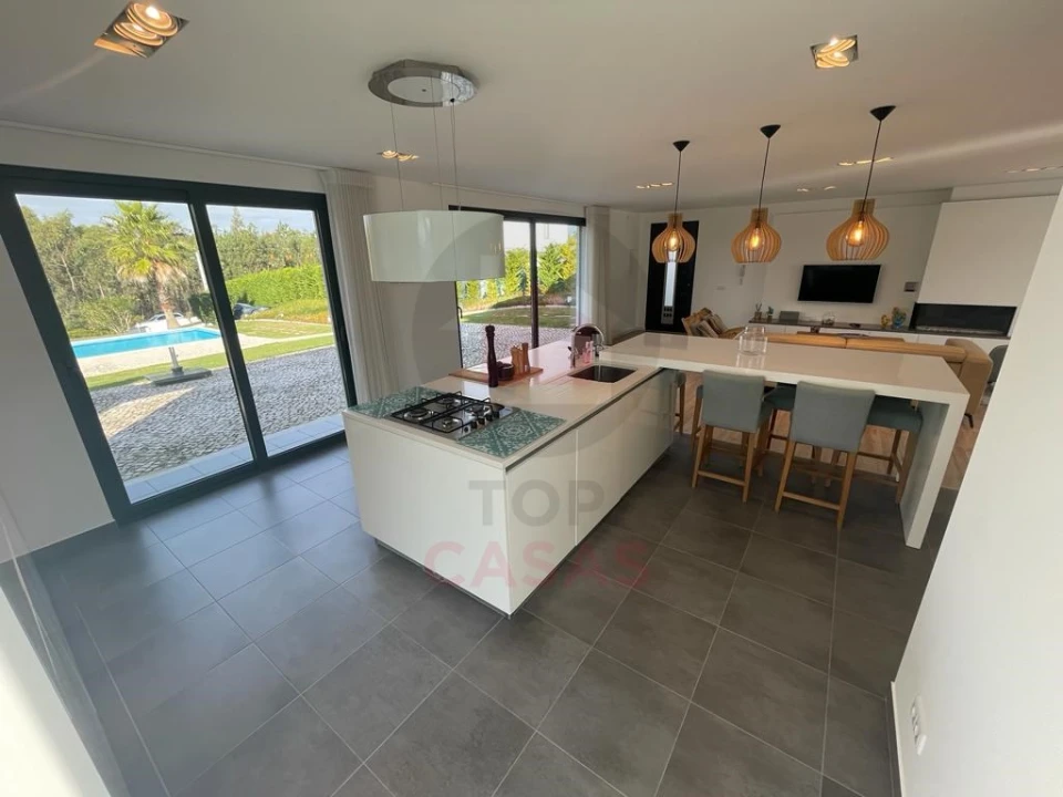 Moradia T4 para Venda em Nadadouro Foto 10