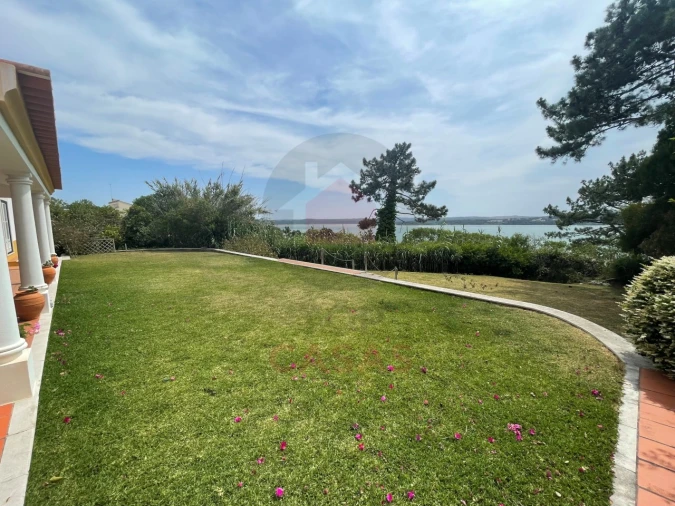 Moradia T8 para Venda em Foz do Arelho Foto 39