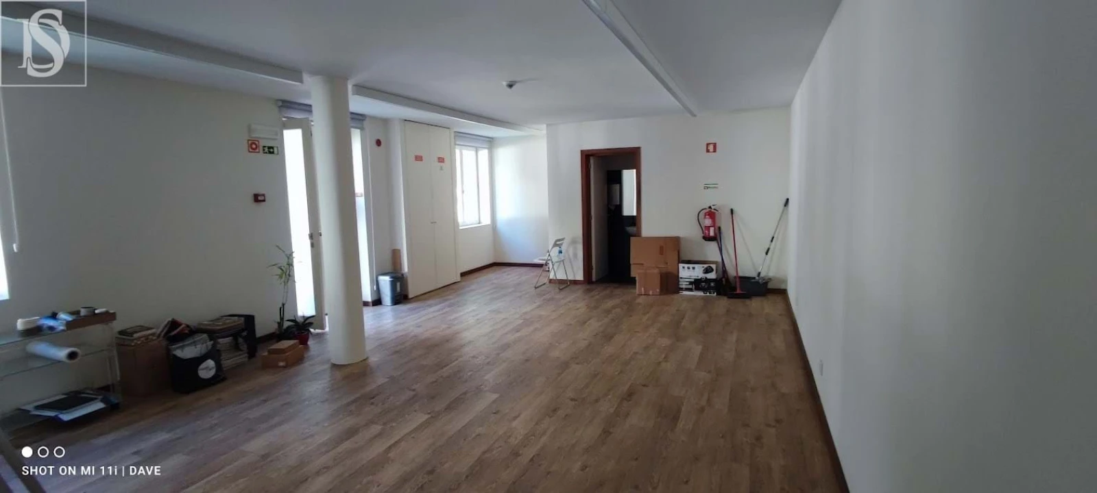 Escritório para Venda em Lordelo do Ouro e Massarelos Foto 1