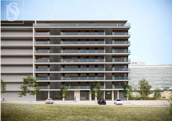 Apartamento T4 para Venda em Lordelo do Ouro e Massarelos Foto 2