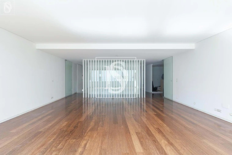 Apartamento T3 para Venda em Aldoar, Foz do Douro e Nevogilde Foto 2