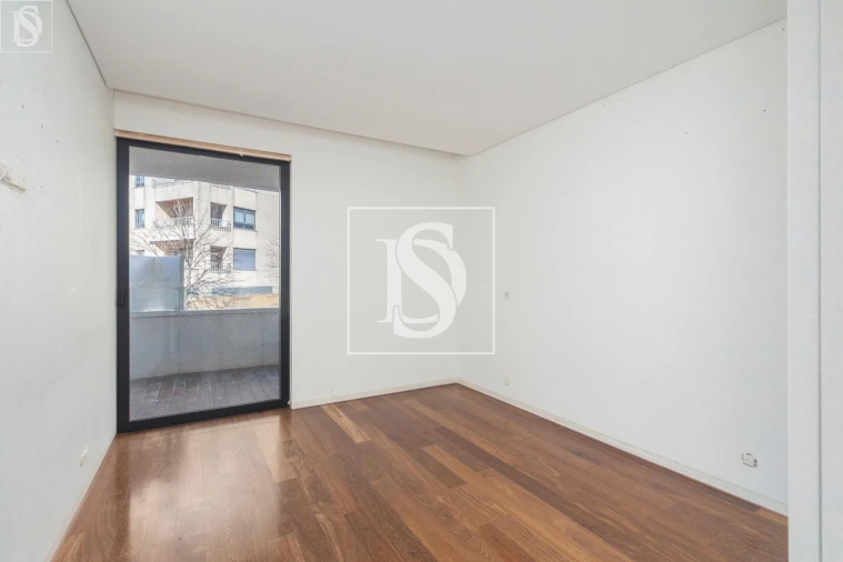 Apartamento T3 para Venda em Aldoar, Foz do Douro e Nevogilde Foto 9