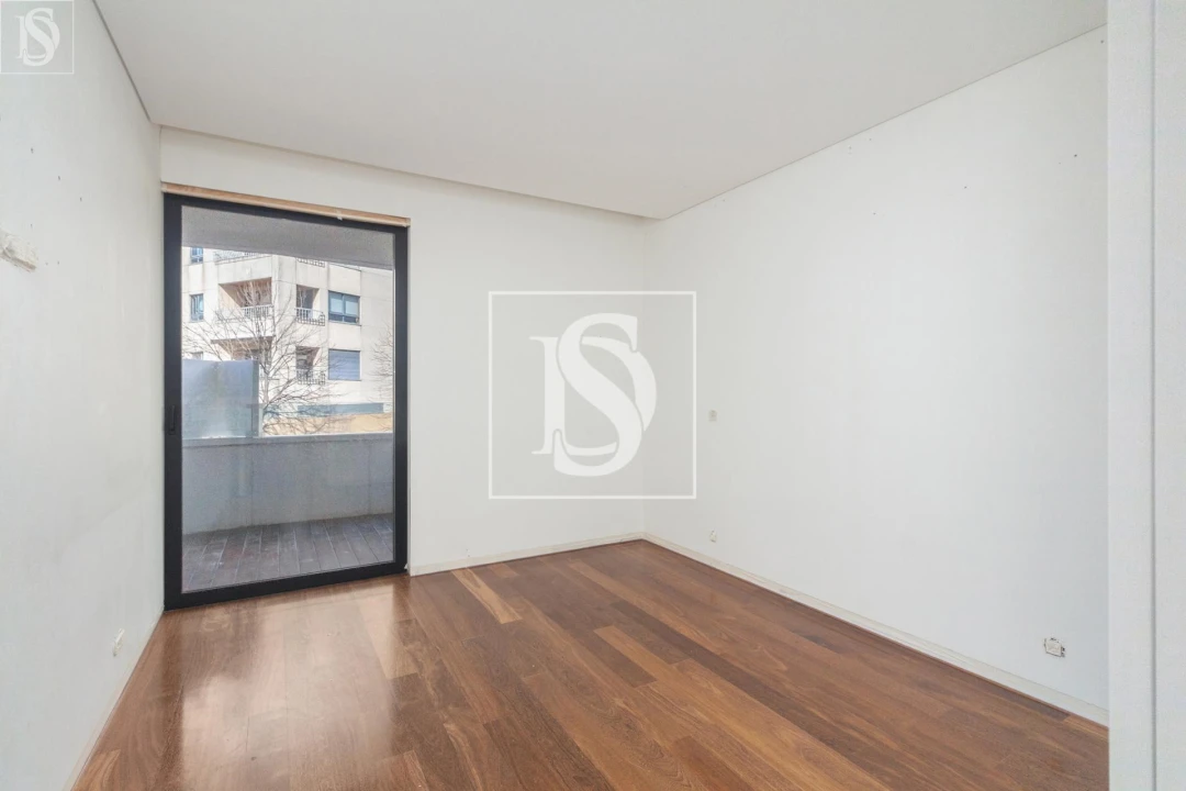 Apartamento T3 para Venda em Aldoar, Foz do Douro e Nevogilde Foto 9