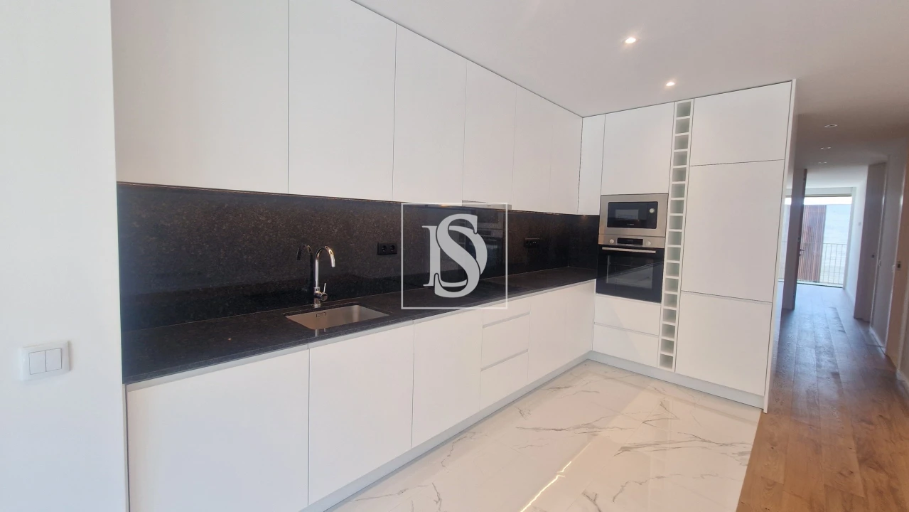 Apartamento T2 para Venda em Canidelo Foto 2