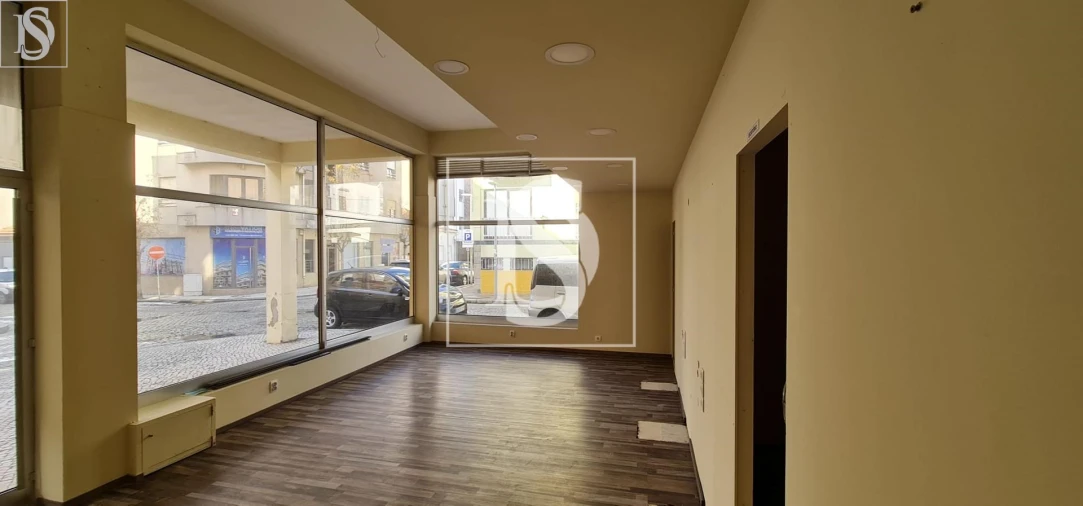 Negócio para Venda em Espinho Foto 4