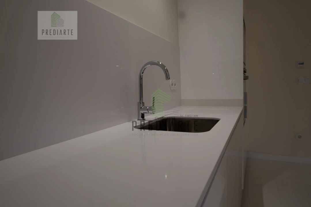 Apartamento T3 para Venda em Lordelo do Ouro e Massarelos Foto 7
