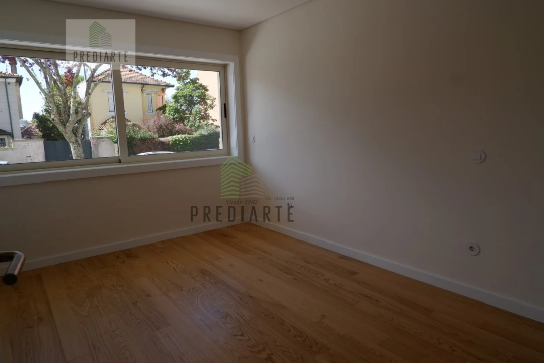 Apartamento T3 para Venda em Lordelo do Ouro e Massarelos Foto 18