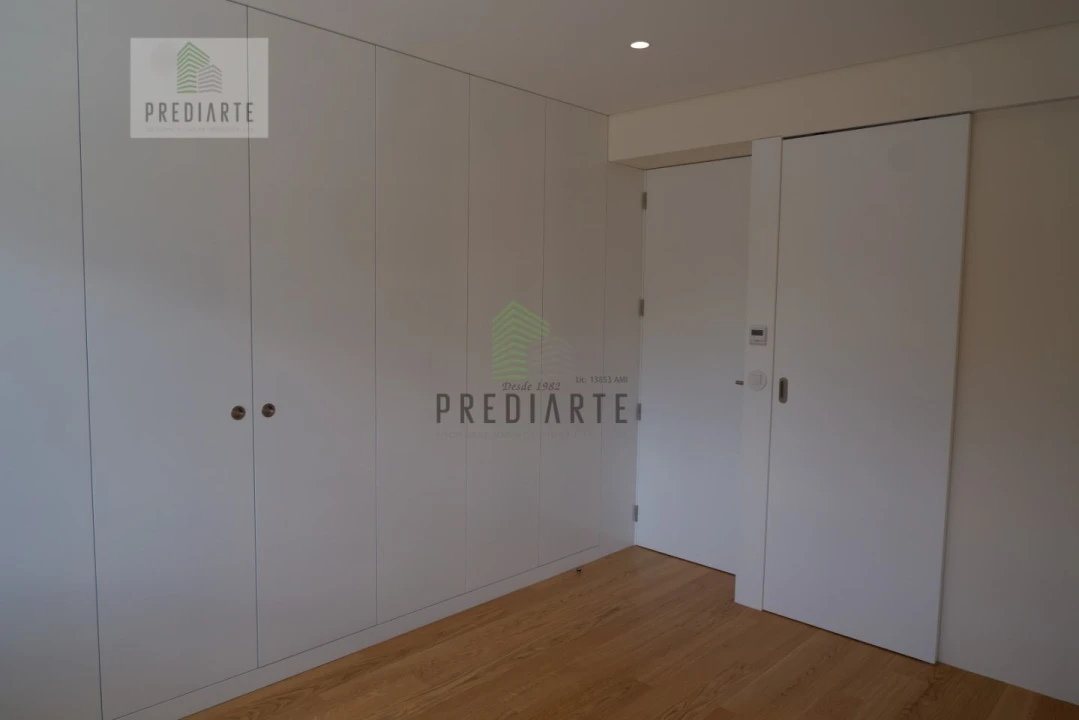 Apartamento T3 para Venda em Lordelo do Ouro e Massarelos Foto 19