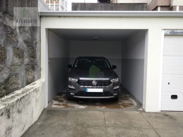 Apartamento T3 para Venda em Lordelo do Ouro e Massarelos