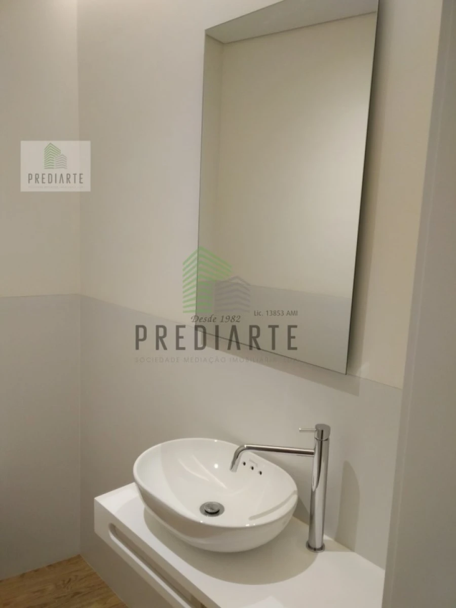 Apartamento T3 para Venda em Lordelo do Ouro e Massarelos Foto 14
