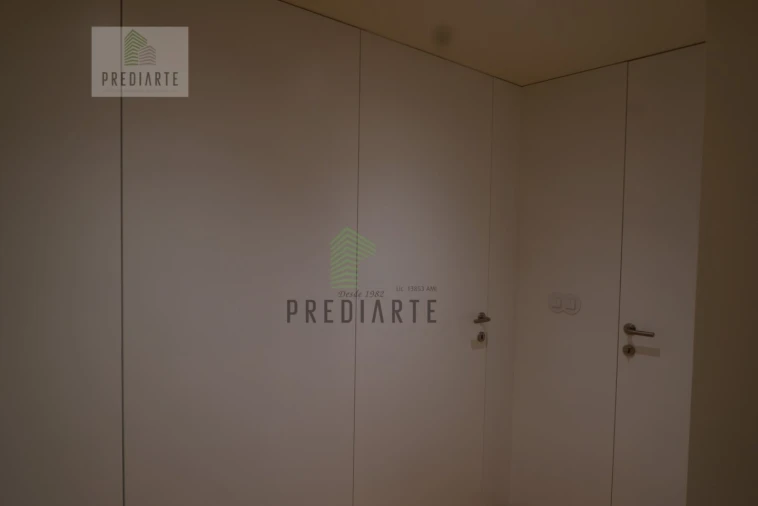 Apartamento T3 para Venda em Lordelo do Ouro e Massarelos Foto 16