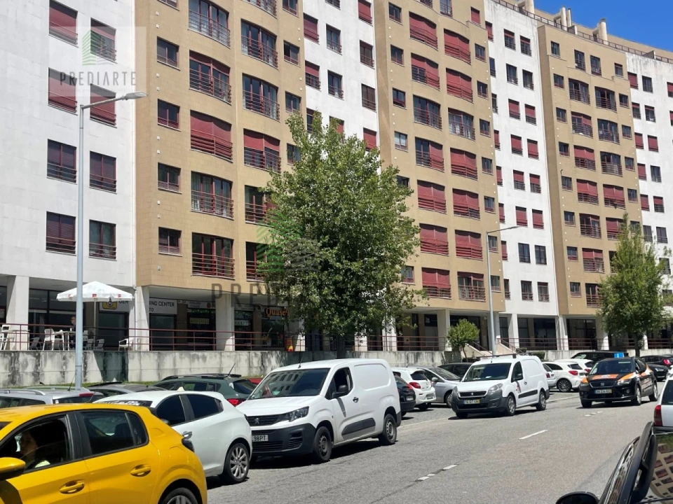 Loja para Venda em Ramalde Foto 3